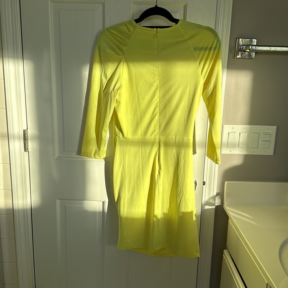 Black Halo Moss Neon Yellow Mini Dress - Picture 7 of 7